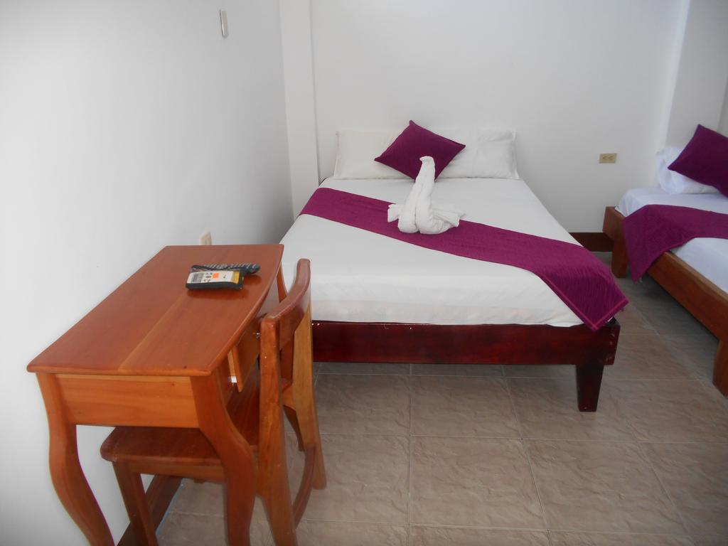 El Descanso Del Petrel Puerto Ayora  Extérieur photo